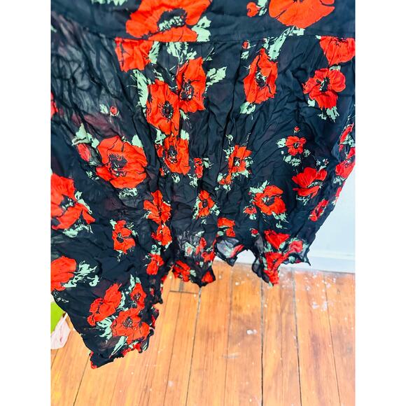 RIXO Black Red Poppy Floral Flowy Airy Yas Midi Dress size Medium - Picture 10 of 16